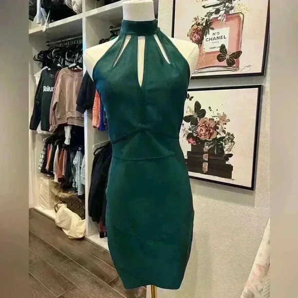 by the way. Ansie Halter Cut Out Dress in Forrest Green Size Small - Picture 4 of 12